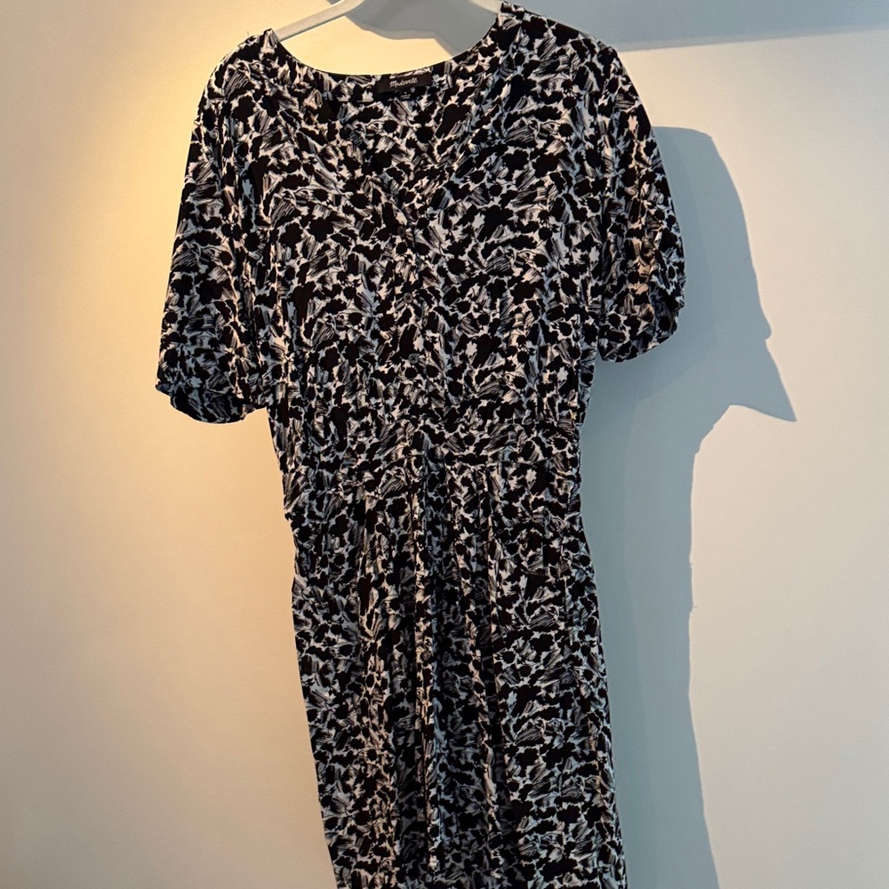 Madewell Monochrome Patterned Midi Dress